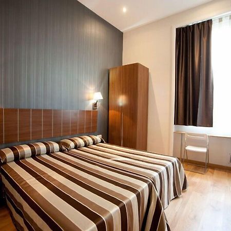 Hostal Bcn 46 Barcelona Exteriör bild