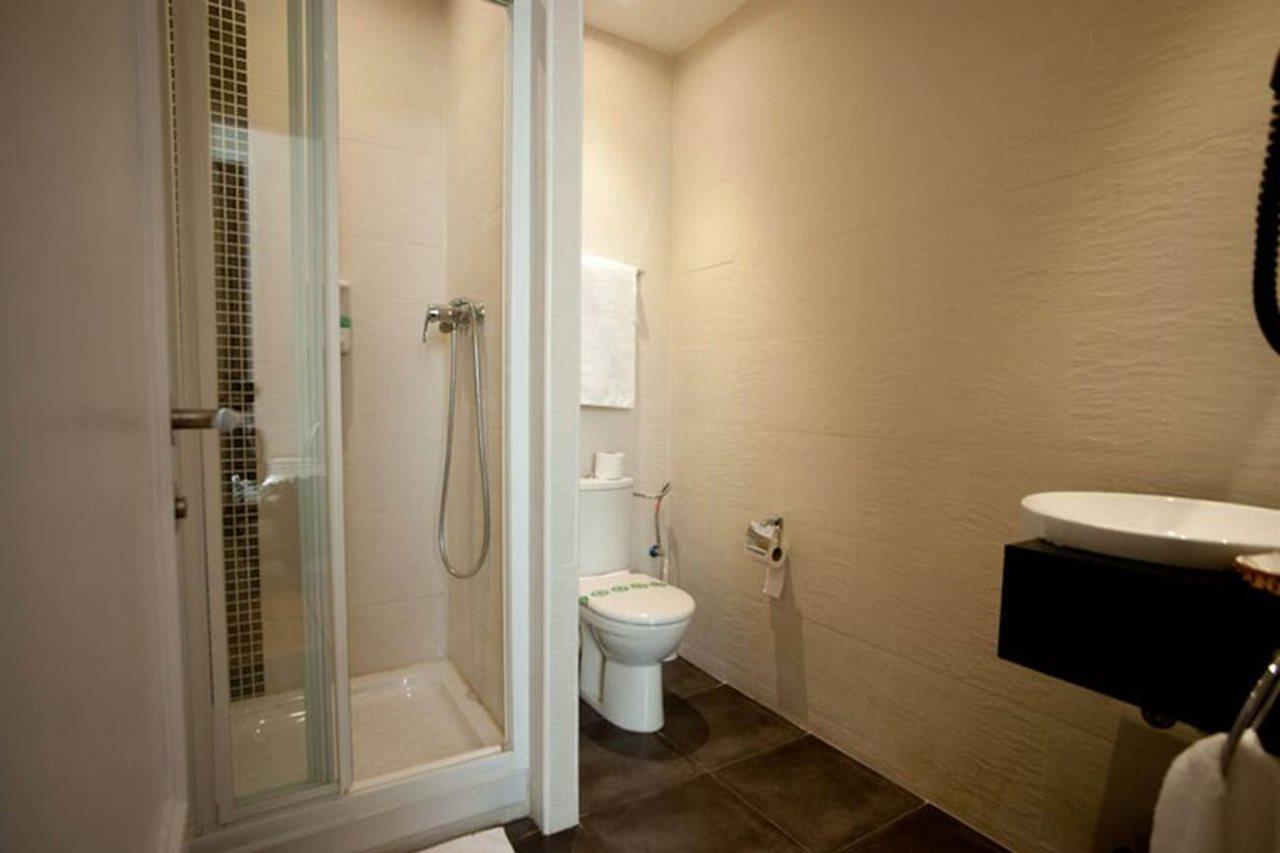 Hostal Bcn 46 Barcelona Exteriör bild