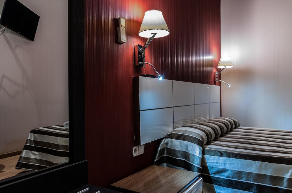 Hostal Bcn 46 Barcelona Exteriör bild