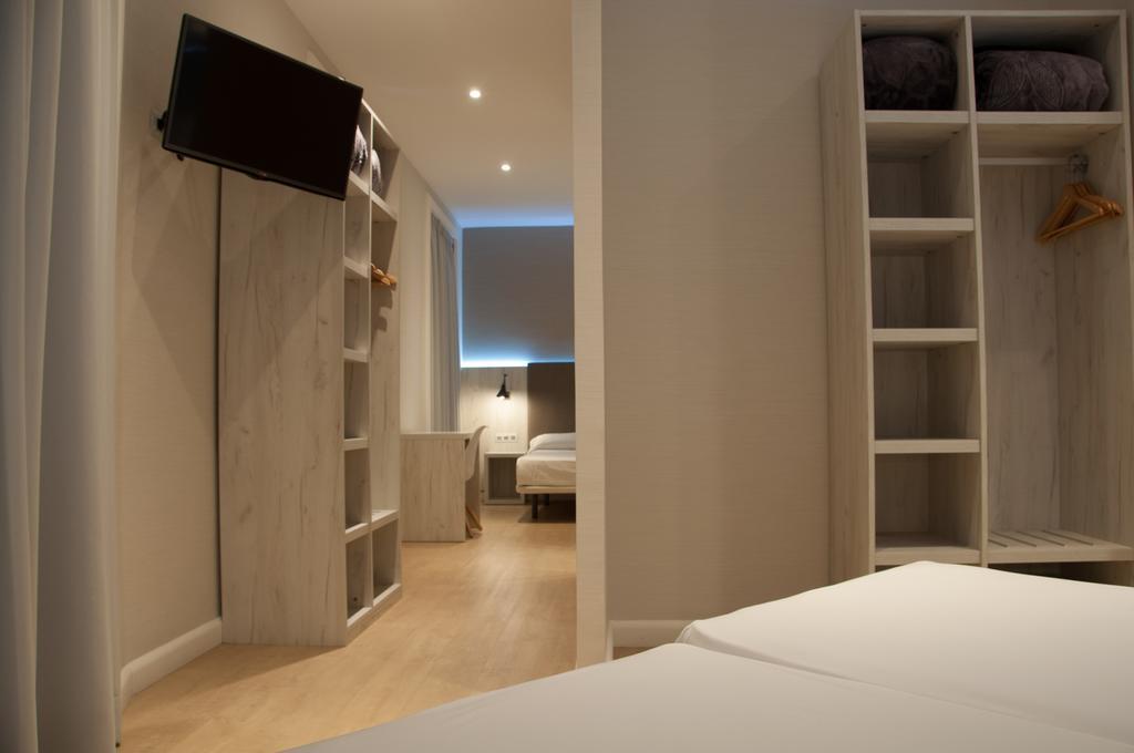 Hostal Bcn 46 Barcelona Exteriör bild